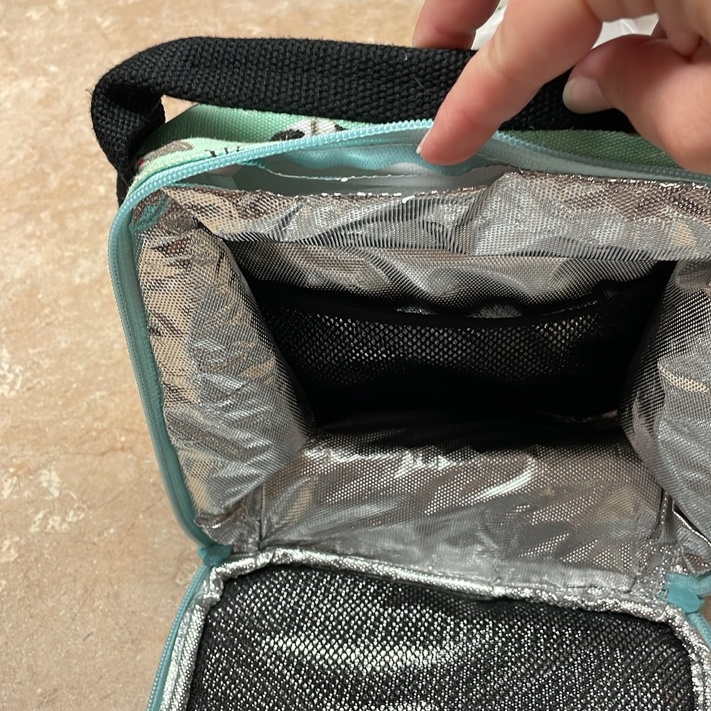 Super cute cat lunchbox! - Picture 4 of 6